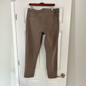 Lululemon ABC Slim Fit Warpstreme Pant